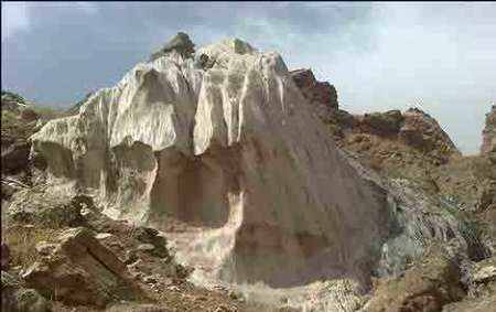 گنبدهای نمکی سد گتوند دلیل اصلی شوری رودخانه کارون است