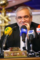 من بیشتر از مدیرعامل پرسپولیس به بازیکنان پول داده‌ام/ از رویانیان تند و تیزترم