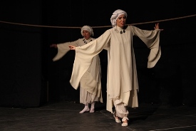 "مده‌آ" در انتظار مجوز براي حضور در جشنواره تئاتر فجر