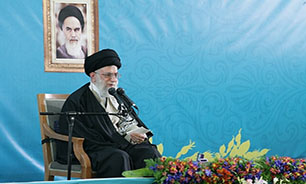 بیانات در حرم رضوی در آغاز سال 90 + صوت