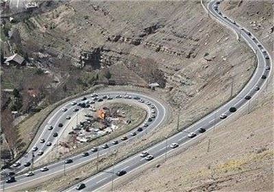 جاده‌ چالوس از ساعت پانزده امروز و هراز از فردا یک طرفه می‌شود
