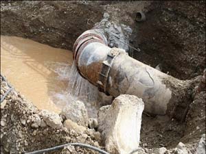 خسارت۱۰۰ میلیارد ریالی بارندگی به تاسیسات فاضلاب بندرعباس