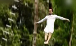 شیرجه در رودخانه آمازون + فیلم