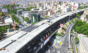 اجرای طرح بتن برجسته در اتوبان صدر