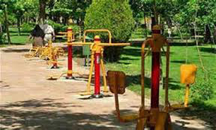 تجهیز پارکهای سطح منطقه 2 به ست‌های ورزشی