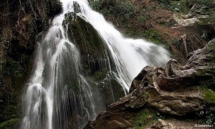 آبشار دشه در کجا قرار دارد؟