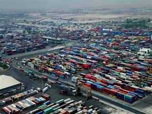 ترانزیت بیش از ۱۴۳ هزار تن کالا از گمرک شهید باهنر
