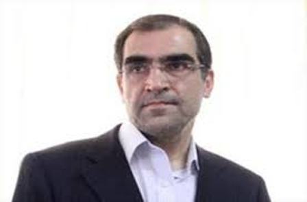 دیدار وزیر بهداشت با خانواده شهید شعیب مراد زهی در خاش