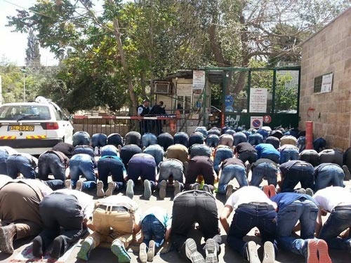 برپایی نماز جمعه در قدس و مقابله با نظامیان صهیونیست +تصاویر