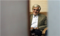 عارف:دولت روحانی هنوز خروجی قابل ارزیابی در بحث اقتصادی نداشته است/ در شرایط برد کناره‌گیری کردم/ با مکانیسم شورای مشورتی خاتمی موافق نبودم