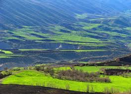 سفر دل‌انگیز به دیار آب و سنگ