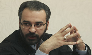 خاطره سرشار از حضور در یک برنامه رادیویی بعد از فتنه 88 / باید از برگزار کنندگان برخی کمپین ها تقدیر کرد / اکنون جوانان پیام انقلاب را منتقل می کنند