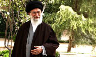 حضور رهبر انقلاب و سخنرانی در گلزار شهدای هویزه + فیلم