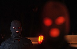 گروگانگیری اعضای خانواده از سوی پدر