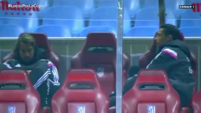 قهر رونالدو روی نیمکت+عکس