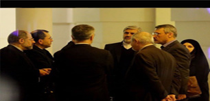 چه کسانی در مراسم ختم پدر "سید کاظم سجادی" حضور داشتند؟