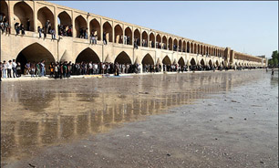 زاينده‌رود شرايط بسيار سختی پيش رو دارد/ بارگذاری مصرف جديد متوقف شود