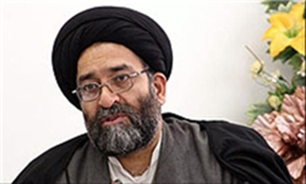 بی توجهی برخی ادارات به حجاب ننگ آور است