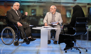 حاجی دلیگانی: باید در بودجه 94 چند میلیون لیتر از واردات بنزین کاهش می‌یافت/ جعفرزاده ایمن آبادی: میزان واریزی به صندوق توسعه ملی در لایحه بودجه 94 کاهش چشمگیری دارد + فیلم و تصاویر