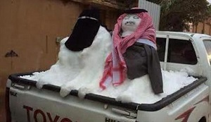 ساخت آدم برفي حرام است!