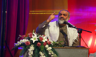 اسلام ناب، گل سرخی است که مسلمانان پاریس در عاشورا به مسیحیان دادند