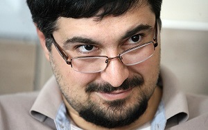 حسین تراب‌نژاد از داستان های "پرده نشین" می گوید