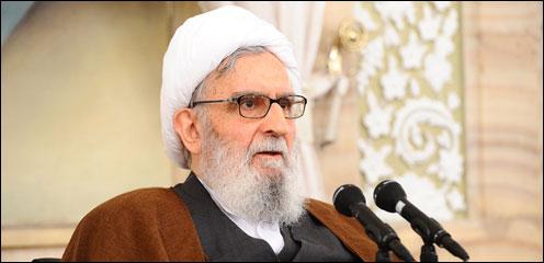 آقایان مگر این‌همه تعریف و تمجید آمریکایی‌ها را ندیده‌اند؟ / اگر نفوذ کلام و ارتباط عمیق رهبری با مردم نبود قطعا مسائل زیادی در فتنه واقع می‌شد