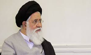 اصولگرایان برای وحدت نیروهای مخلص تلاش کنند