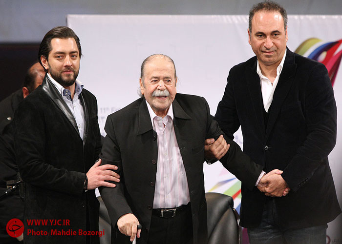 مراسمی که به عطر پیامبر مهربانی مزین شد/ رادان و فرخ نژاد در غیاب &laquo;آقای بازیگر&raquo; همراه &laquo;پدرسالار&raquo; ایران شدند