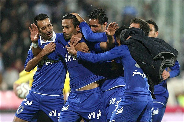 هافبک استقلال در آستانه ثبت یک رکورد