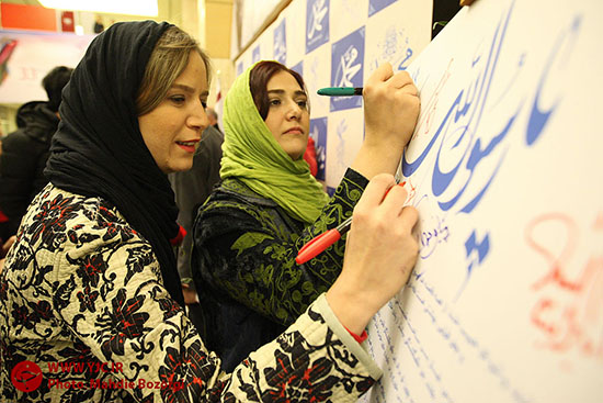 کدام بازیگران پوستر 