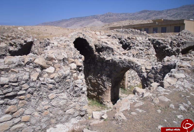 بنایی ۱۵۰ ساله که در حال تخریب+ تصاویر