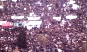 روایتی از تجمع بزرگ انقلابی دی ماه 57 در اصفهان + فیلم