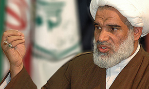 هنر انقلاب اسلامی این بود که مردم را از حاشیه به متن آورد/عنصر رهبری در ساخت تمدن حائز اهمیت است