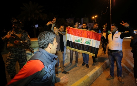 لغو قانون منع آمد و شد در بغداد پس از 10 سال/ جشن و سرور در خیابانها