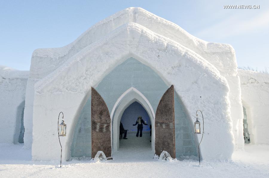 رونمایی هتل یخی در کانادا