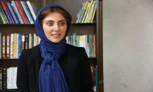 جشنواره فیلم فجر با ایده آل و استاندارد جهانی فاصله دارد/ آزادی بیان حال سینماگران را خوب می‌کند