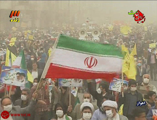 گرد و غبار هم مانع حضور خوزستانی&zwnj;ها در حماسه 22 بهمن نشد + فیلم و تصاویر