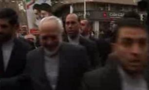 حضور "محمدجواد ظریف" در راهپیمایی 22 بهمن + فیلم