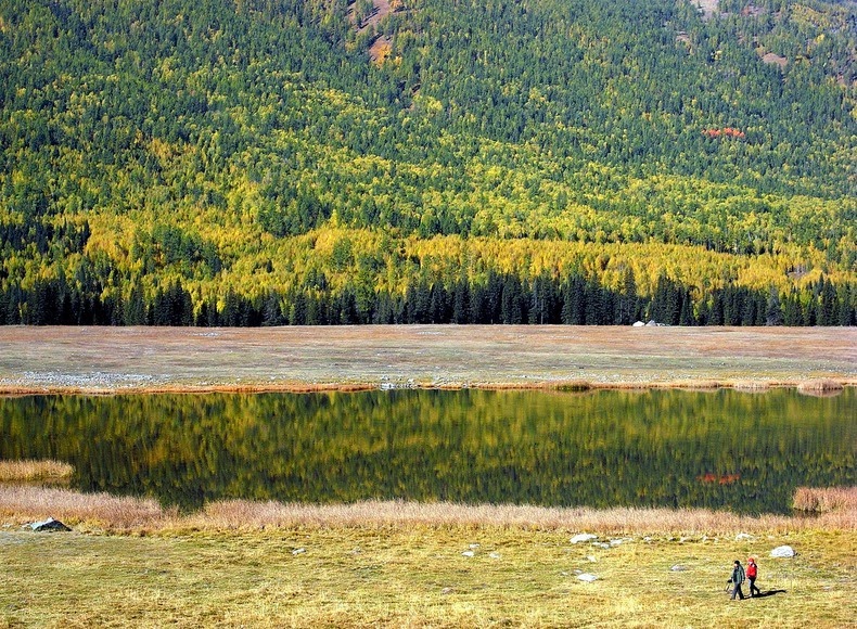 زیبایی های دریاچه کاناس + تصاویر