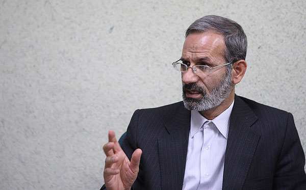 انقلاب اسلامی از ابتدا خود را یک پدیده فرامرزی تعریف کرد/ «عزت» یک کلید واژه در تمدن اسلامی است/ مگر می شود هویت ایرانی را از هویت شیعه و شیعه را از کربلا و نجف تفکیک کرد
