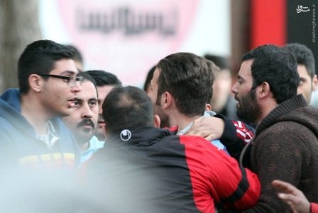 زد و خورد بازیکن پرسپولیس با یک خبرنگار + تصاویر