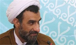 حضور حجت الاسلام «خسرو پناه» رئیس موسسه حکمت و فلسفه ایران در محفل سینما انقلاب