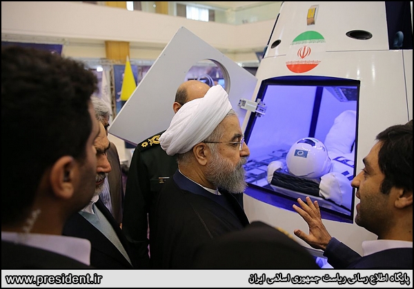 نمونه اولیه فضاپیمای سرنشین&zwnj;دار ایرانی رونمایی شد + تصاویر