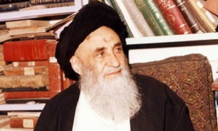 ماجرای بوسه آیت الله العظمی مرعشی نجفی(ره) بر کف پای پدر