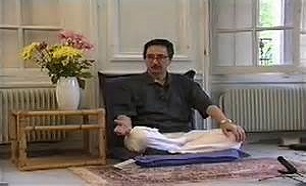 ماجرای شلوار کُردی بنی صدر در یک جلسه رسمی