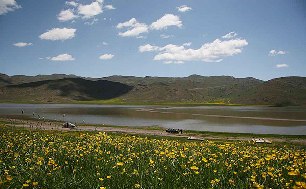 نئور یکی از زیباترین دریاچه های آب شیرین ایران