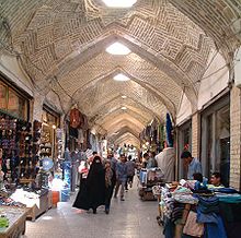 طنین آوای زندگی در طولانی ترین بازار ایران