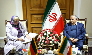اقلیت&zwnj;های دینی ایران در آزادی کامل زندگی می&zwnj;کنند/ بهره&zwnj;مندی اقلیت&zwnj;ها از حقوق شهروندی برابر