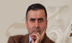 ایوبی به قطعه هنرمندان می‌رود